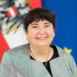 Stella Avallone